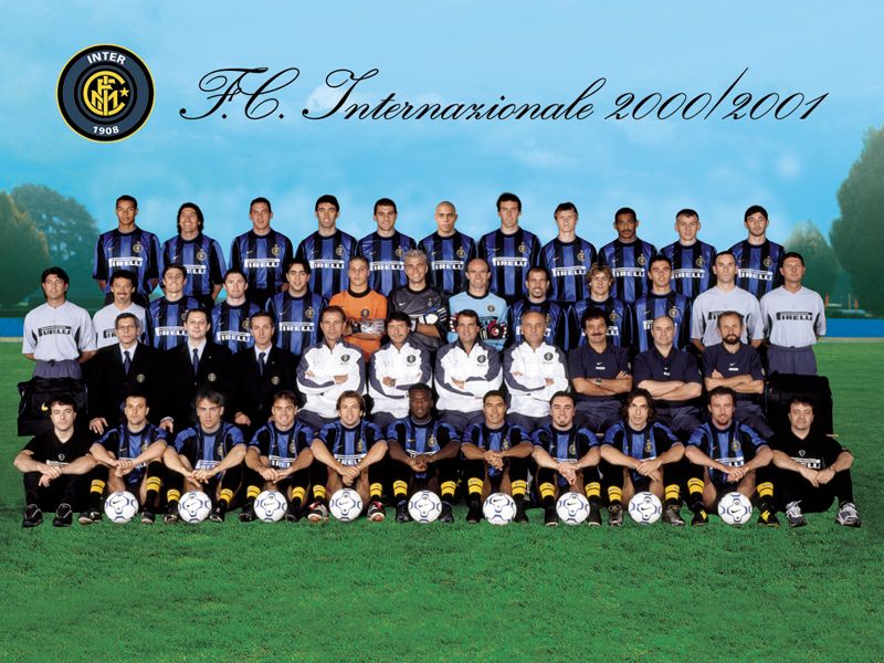 http://calcio-italy.narod.ru/FC_Inter_squad2000.jpg